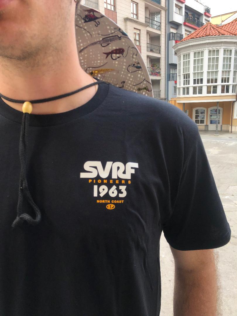 El Pez Escorpión Camiseta "Pioneers T-Shirt" - Negra